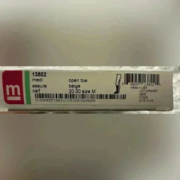 Medi Assure 20-30 Calf Open Toe Medical Compression Stockings - Picture 4 of 10